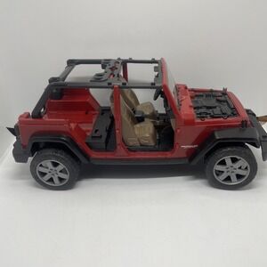 Bruder Red Jeep Wrangler Rubicon 2014 *MISSING DOORS*seats Top‎ Tailgate